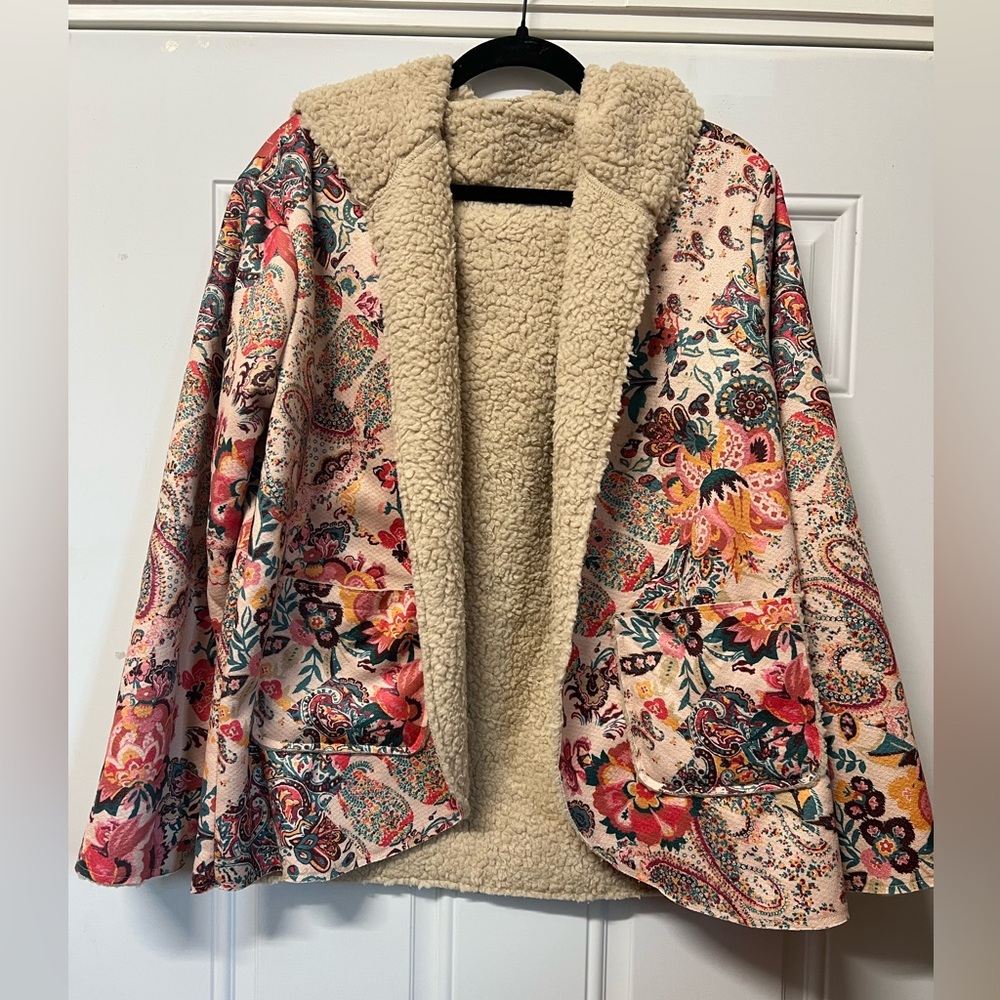 Paisley printed Sherpa lined jacket. Size medium